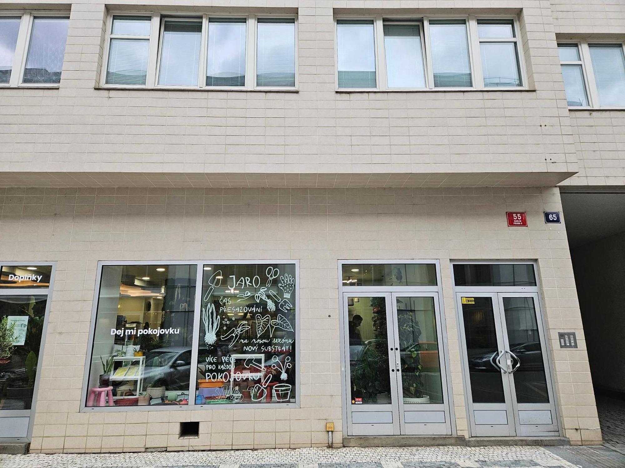 Top Floor Studio With Terrace プラハ エクステリア 写真
