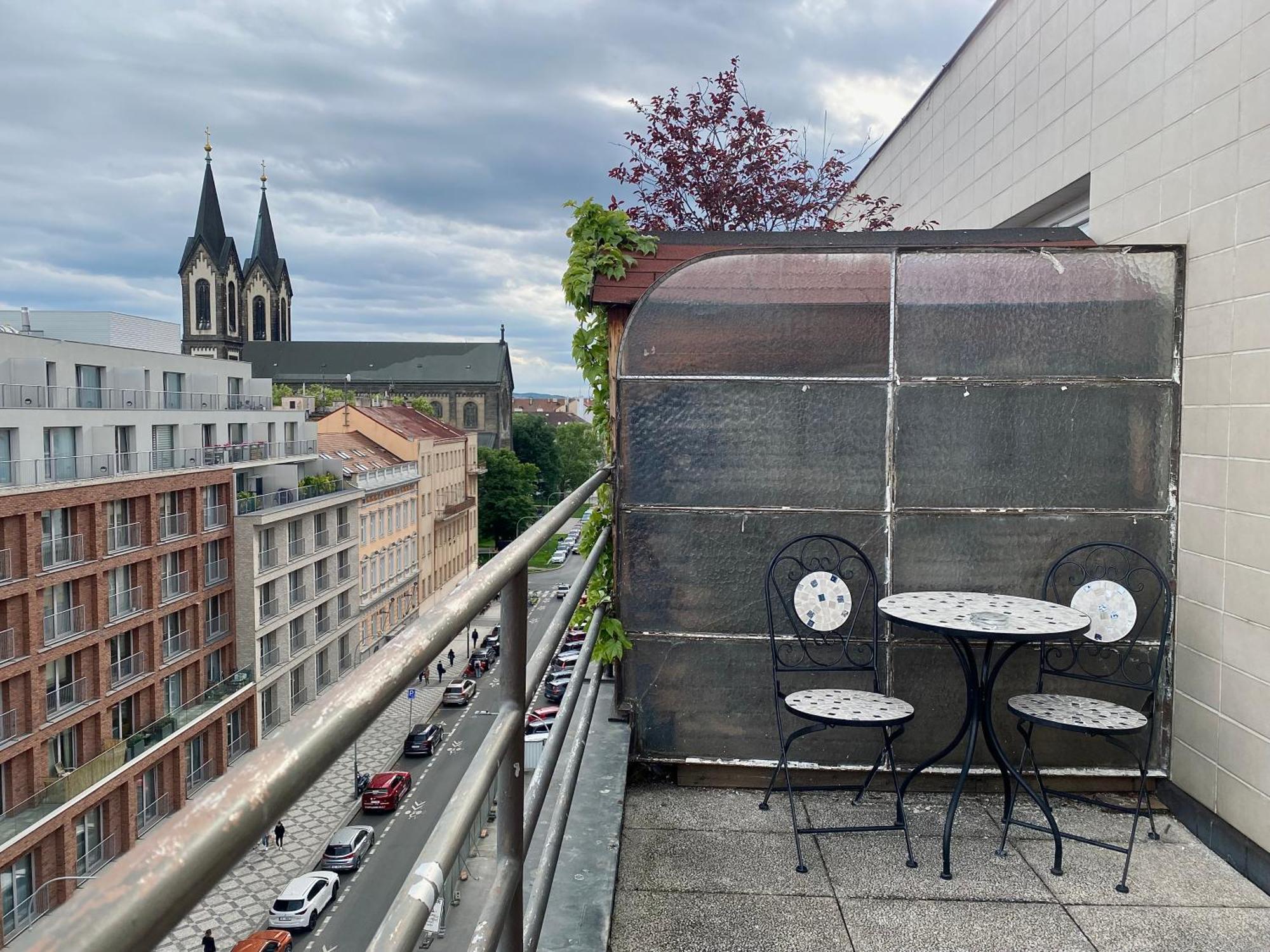 Top Floor Studio With Terrace プラハ エクステリア 写真